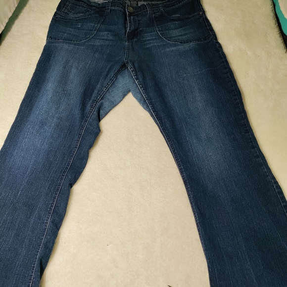 2 pairs of jeans/est. 1946 denim and dots jeans. - Picture 11 of 16
